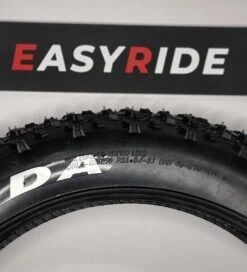 Kenda Band Fat Bike - 20x4 Inch - Fietsband 20x4 - Kenda Krusade - Dikke Fiets - Fatbike -Fat Bike - Buitenband - Buitenband Dikke Fiets - Super73 - Knaap Fietsband - Rad Power - Bohlt - Scrambler - Phatfour -Fietsaccessoire Winkel 1090x1200 1