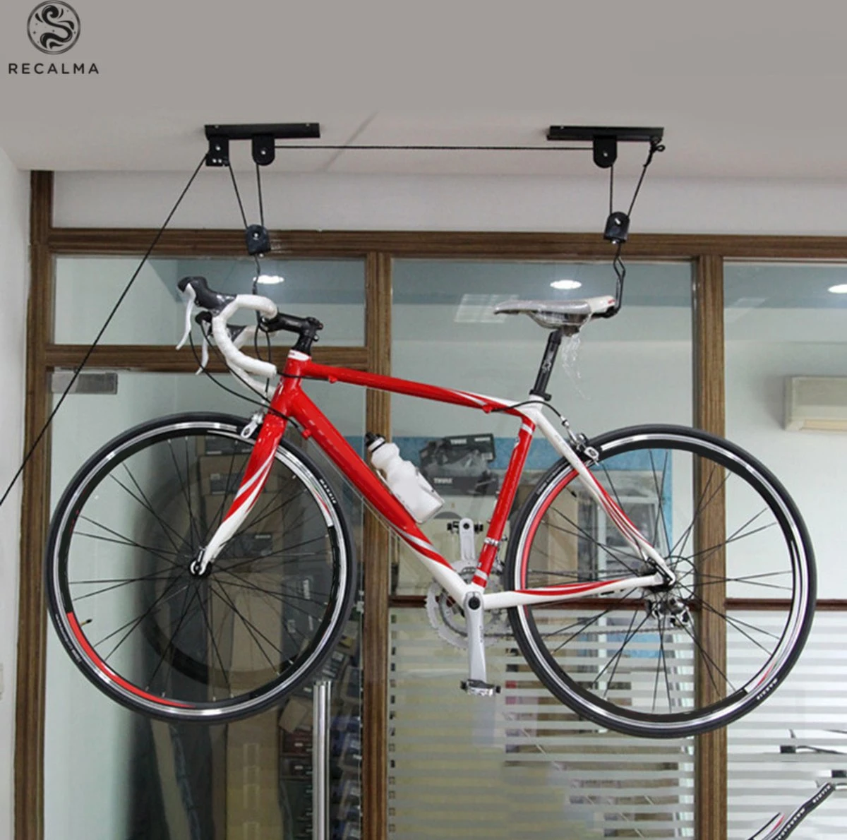 Recalma Fietslift - 60 Kg draagkracht - Fietstakel - Universeel ophangsysteem - Elektrische fiets - Zwart Recalma Fietslift - 60 Kg Draagkracht - Fietstakel - Universeel Ophangsysteem - Elektrische Fiets - Zwart -Fietsaccessoire Winkel