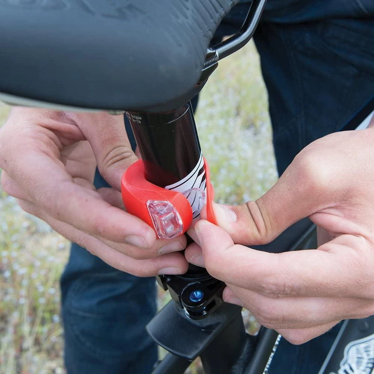 Dutch Gadgets - Fietslampjes LED - Set Wit en Rood - Inclusief Batterijen Merkloos Dutch Gadgets - Fietslampjes LED - Set Wit En Rood - Inclusief Batterijen -Fietsaccessoire Winkel 1200x1200 181