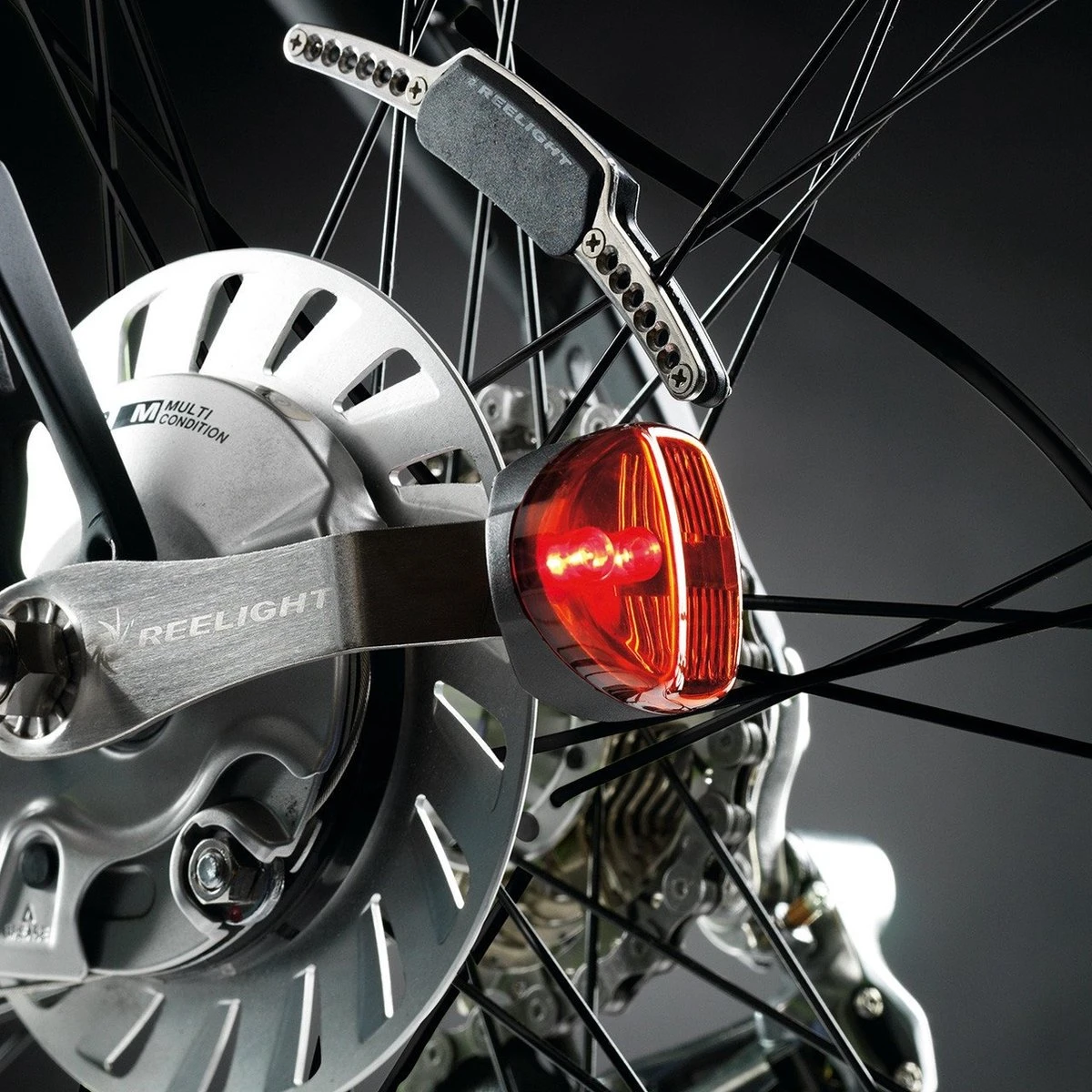 Reelight Verlichtingsset Sl150 Steady Light Dynamo Zwart Reelight Verlichtingsset Sl150 Steady Light Dynamo Zwart -Fietsaccessoire Winkel 1200x1200 484