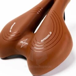 Voltano Sport Trekking Fietszadel - Comfortabel Gel Zadel - Met Uitsparing - Inclusief Zadelstrop - 100% Waterdicht - Unisex - Bruin 7 Voltano Sport Trekking Fietszadel - Comfortabel Gel Zadel - Met Uitsparing - Inclusief Zadelstrop - 100% Waterdicht - Unisex - Bruin -Fietsaccessoire Winkel 1200x1200 639