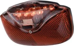 AXA Omega - Fiets Achterlicht - LED Fietsverlichting Op Batterij – Auto On/off Systeem - 50-80 Mm - Rood -Fietsaccessoire Winkel 1200x749