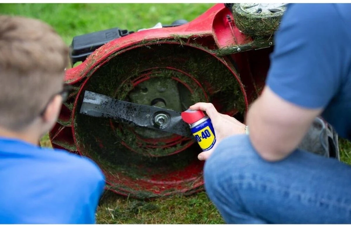 WD-40® Smart Straw® Multi-Use Product - 450ml - Multispray - Smeermiddel, Ontvetter en Anti-Corrosie WD-40® Smart Straw® Multi-Use Product - 450ml - Multispray - Smeermiddel, Ontvetter En Anti-Corrosie -Fietsaccessoire Winkel 1200x770 1