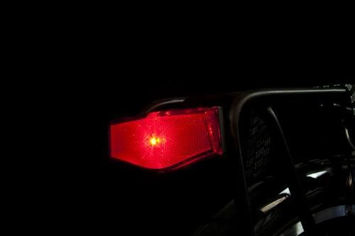 Spanninga Plateo Fiets achterlicht - Batterij Spanninga Plateo Fiets Achterlicht - Batterij -Fietsaccessoire Winkel 1200x799 8