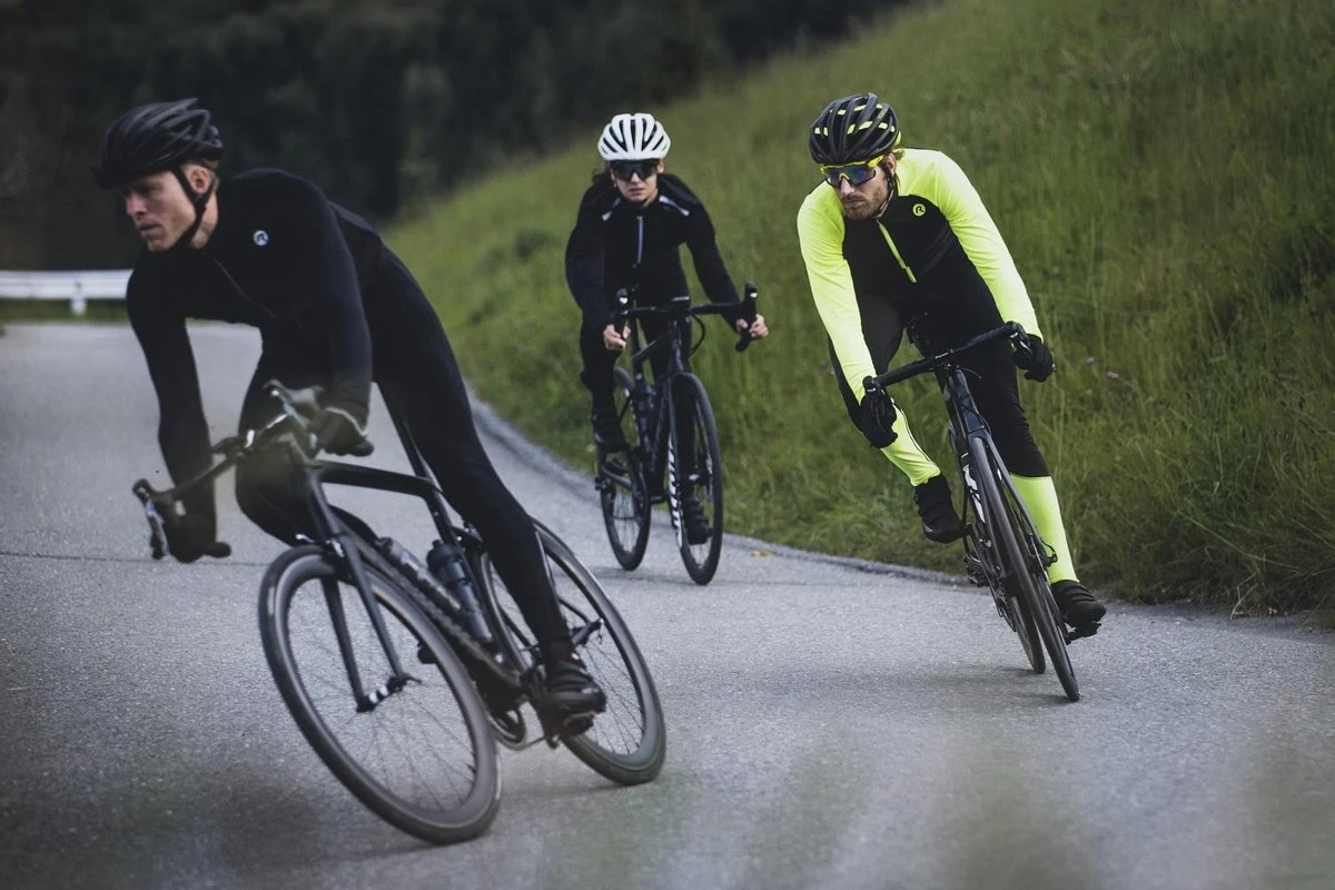 Rogelli Caluso 2.0 - Fietsshirt Lange Mouwen - Heren - Maat L - Zwart, Fluor Rogelli Caluso 2.0 - Fietsshirt Lange Mouwen - Heren - Maat L - Zwart, Fluor -Fietsaccessoire Winkel 1200x800 150