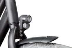 AXA Nox City 4 Lux - Fietslamp Voorlicht - LED Koplamp - Fietslicht Op Batterij - Zwart -Fietsaccessoire Winkel 1200x800 37