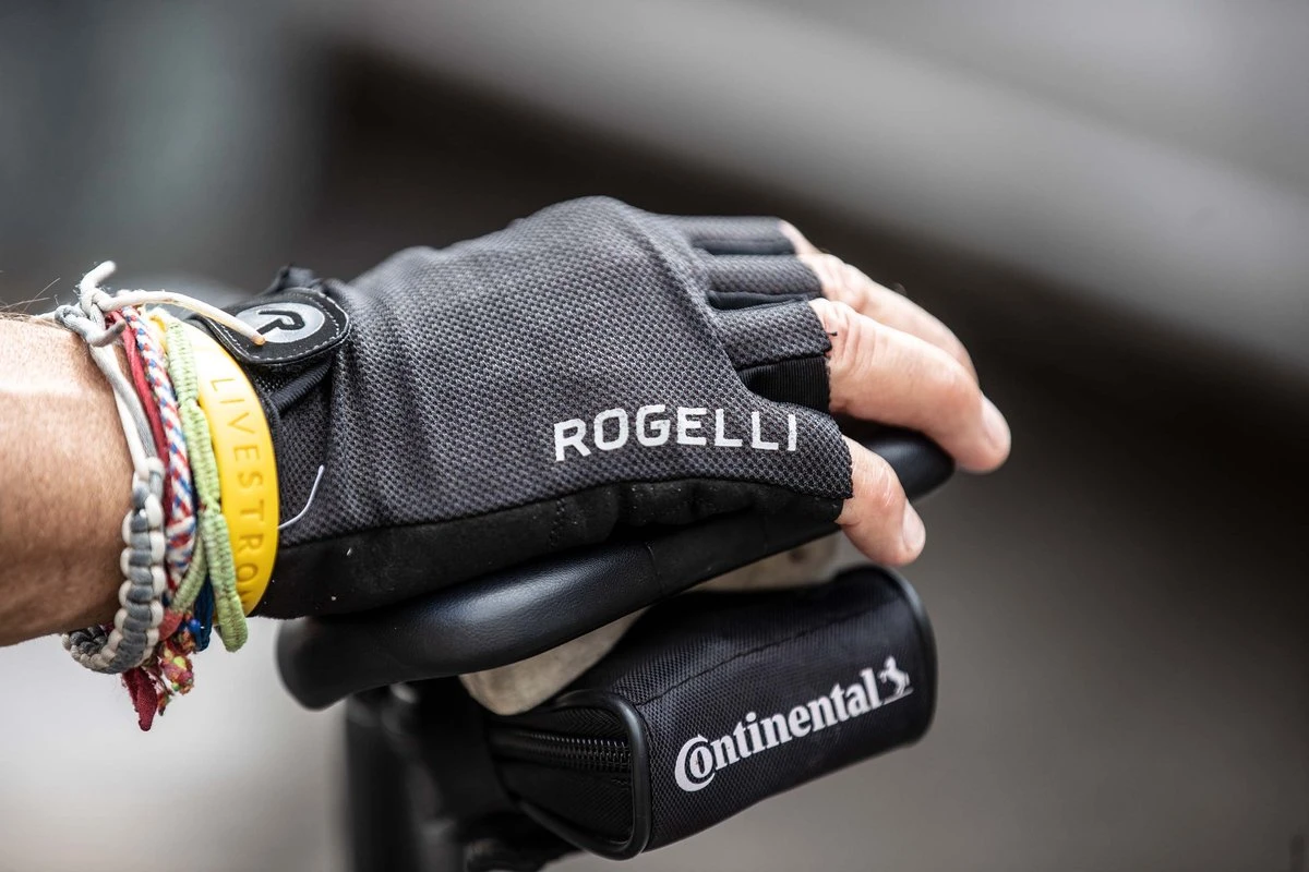 Rogelli Core - Fietshandschoenen - Heren - Maat XL - Zwart Rogelli Core - Fietshandschoenen - Heren - Maat XL - Zwart -Fietsaccessoire Winkel 1200x800 71