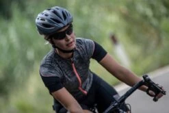 Rogelli Ferox - Fietshelm - Unisex -Fietsaccessoire Winkel 1200x800 75