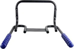 Merkloos Decopatent® Fiets Ophangsysteem Voor 2 Fietsen - Fietsenrek - Legplank Voor Helm - Fietshaak - Muurbeugel Fiets - Wandmontage -Fietsaccessoire Winkel 1200x805