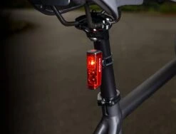 SIGMA SPORT Sigma Blaze USB Fietsachterlicht - Achterlicht Met Remlicht Functie - Oplaadbaar 4 SIGMA SPORT Sigma Blaze USB Fietsachterlicht - Achterlicht Met Remlicht Functie - Oplaadbaar -Fietsaccessoire Winkel 1200x913 2