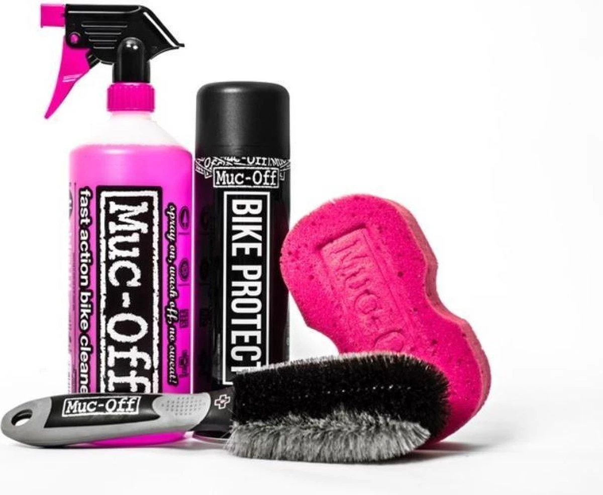 Muc-Off Bicycle Care Essential Kit Muc-Off Bicycle Care Essential Kit -Fietsaccessoire Winkel 1200x984 1