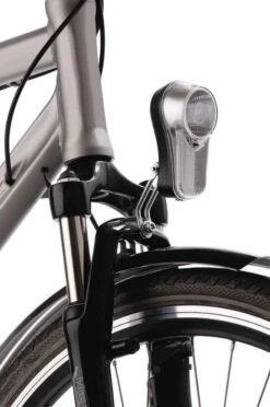 AXA City Battery - 4 Lux - Fietslamp Voorlicht - LED Koplamp - Fietsverlichting Op Batterij -Fietsaccessoire Winkel 796x1200 1