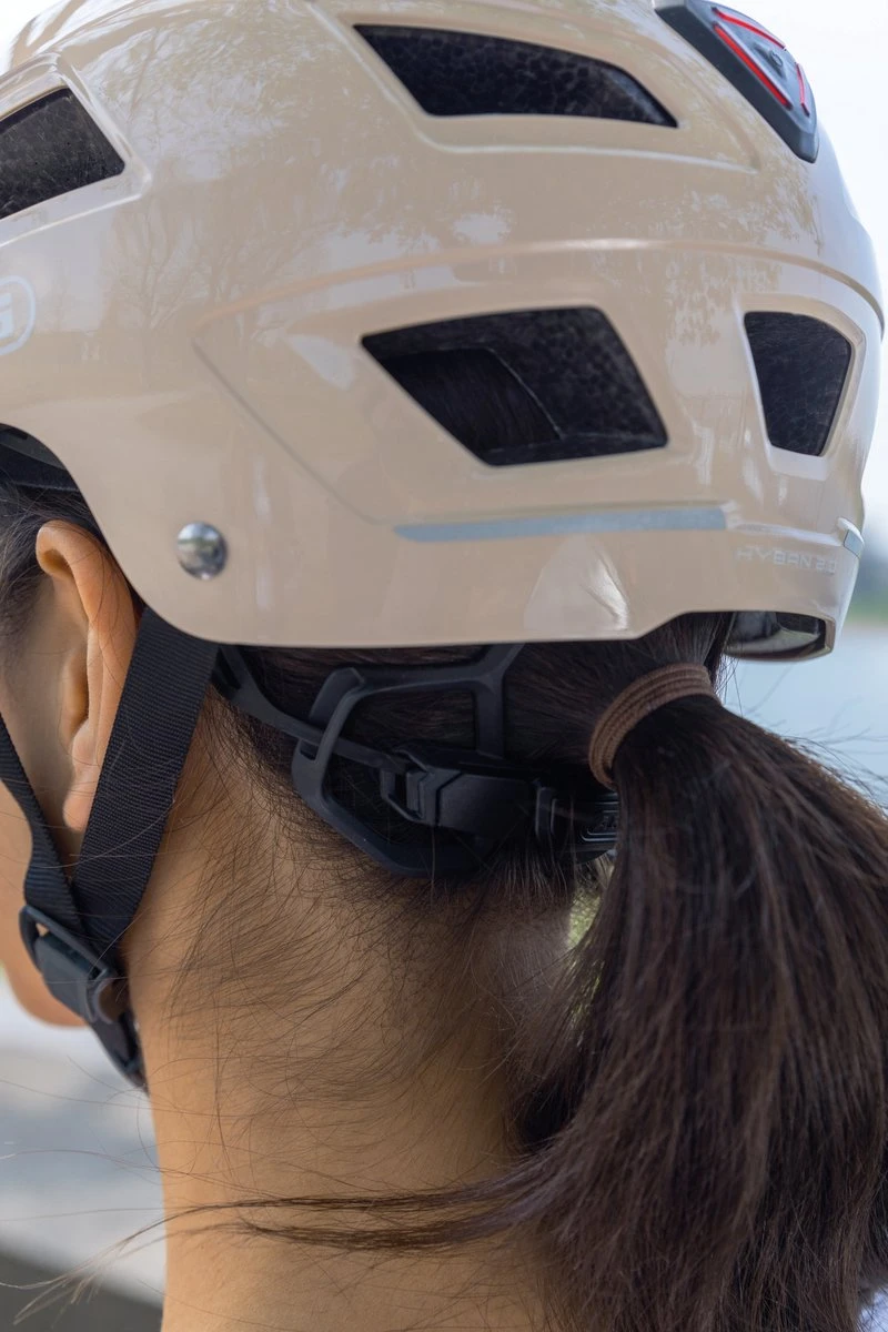 ABUS Hyban 2.0 Fietshelm - Maat M (52-58 cm) - velvet black ABUS Hyban 2.0 Fietshelm - Maat M (52-58 Cm) - Velvet Black -Fietsaccessoire Winkel 800x1200 37