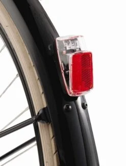 AXA Run Battery - Fiets Achterlicht - LED Fietsverlichting Op Batterij - Spatbord Montage – Rood 5 AXA Run Battery - Fiets Achterlicht - LED Fietsverlichting Op Batterij - Spatbord Montage – Rood -Fietsaccessoire Winkel 909x1200 2